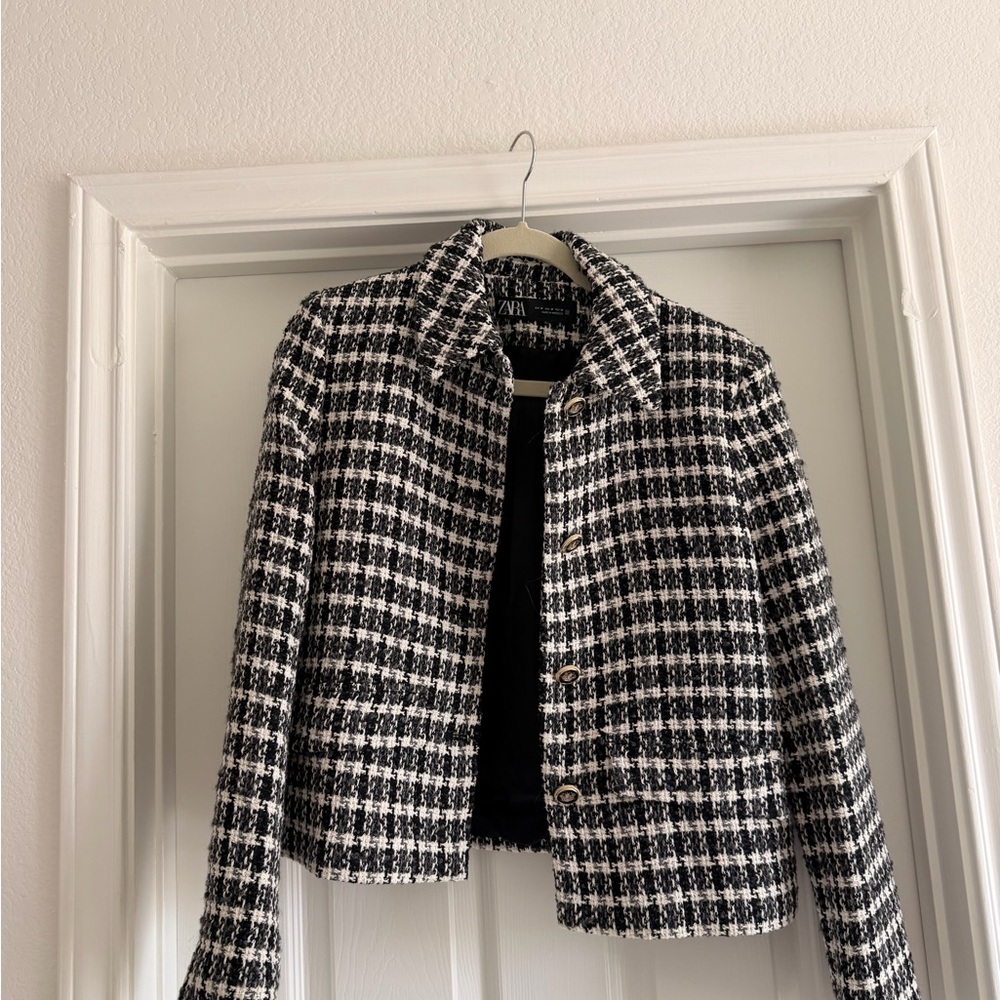 Zara Black & White Houndstooth Cropped Blazer